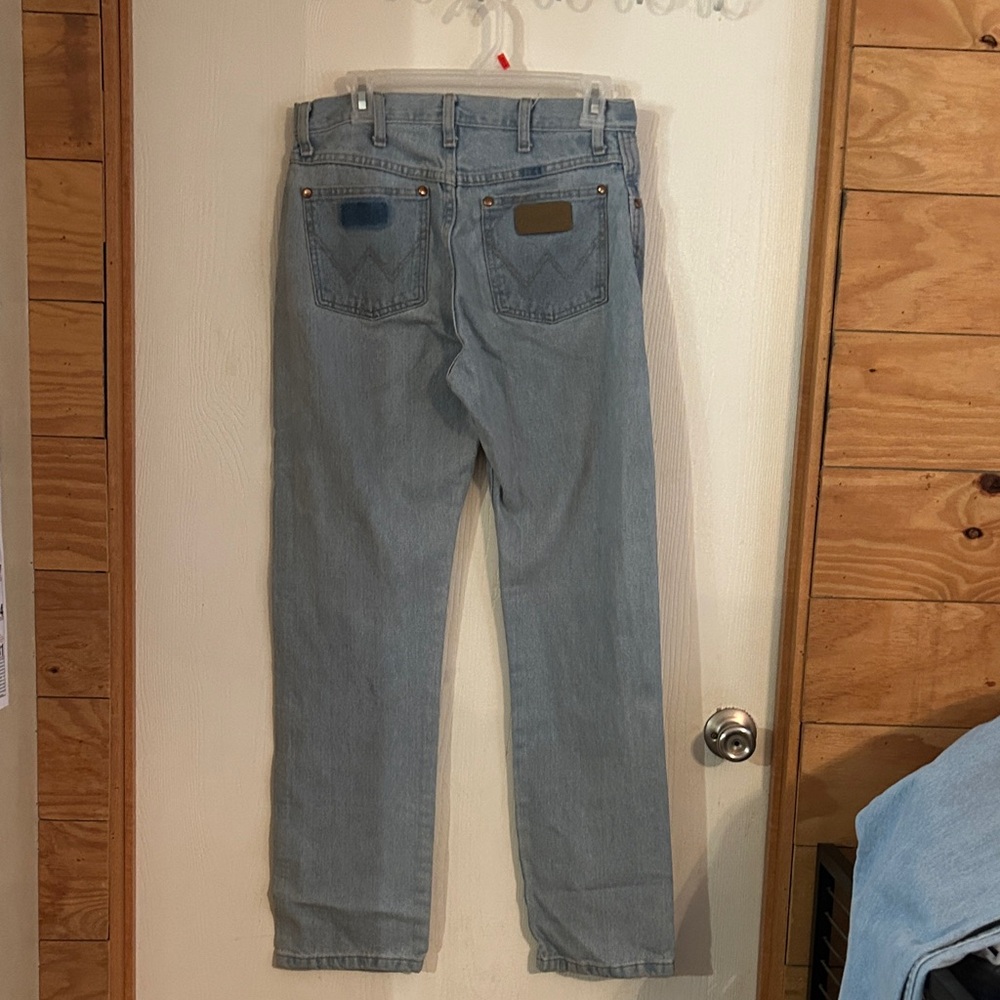 Wrangler Women’s Classic Light Blue Jeans 5x32